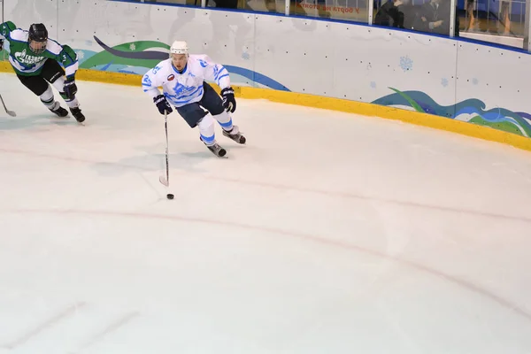 Orenburg Rusia Abril 2017 Año Los Hombres Juegan Hockey Sobre — Foto de Stock