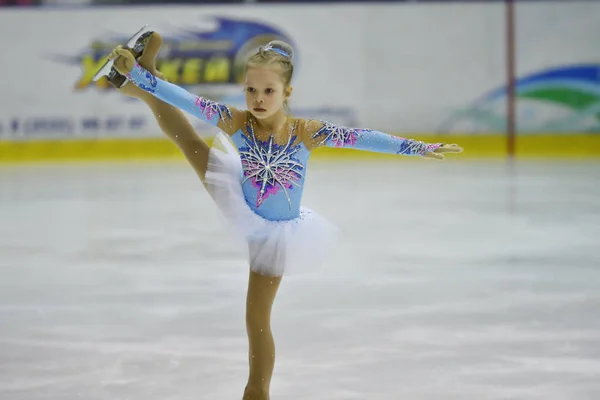 Orenburg Russia March 2018 Year Girls Compete Figure Skating Orenburg — Stock Photo, Image