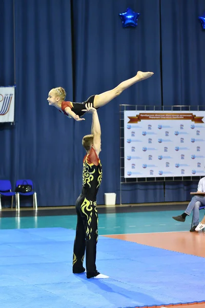 Orenburg Russland Mai 2017 Jahr Jugendliche Messen Sich Sportakrobatik Bei — Stockfoto