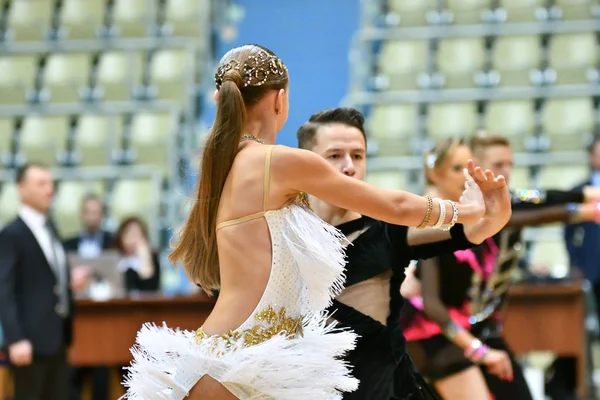 Orenburg Venäjä Joulukuuta 2016 Tyttö Poika Tanssivat Open Championshipissa Orenburgin — kuvapankkivalokuva