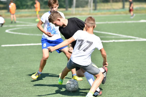 Orenburg Russie Août 2017 Année Les Garçons Jouent Football Sur — Photo