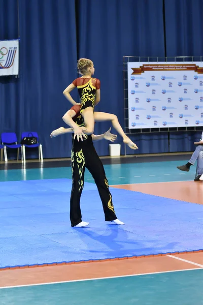 Orenburg Russland Mai 2017 Jahr Jugendliche Messen Sich Sportakrobatik Bei — Stockfoto