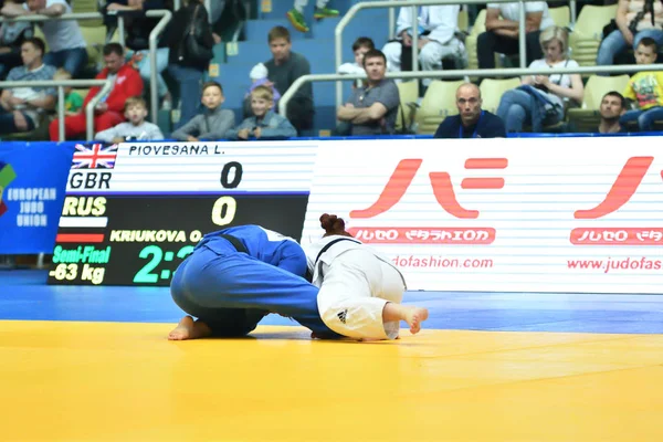 Orenburg, Rusya Federasyonu - Mayıs 12-13 yıl 2018: kız Judo Avrupa Judo Kupası için rekabet