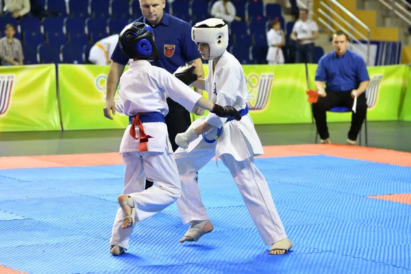 Orenburg Rússia Março 2017 Ano Meninos Competem Karatê Campeonato Região — Fotografia de Stock