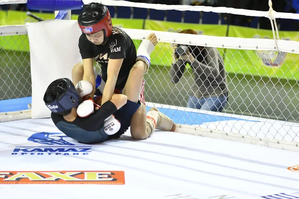 Orenburg Rusia Febrero 2017 Año Los Combatientes Compiten Artes Marciales —  Fotos de Stock