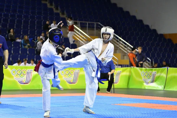 Orenburg Rusia Marzo 2017 Año Los Niños Compiten Karate Campeonato — Foto de Stock