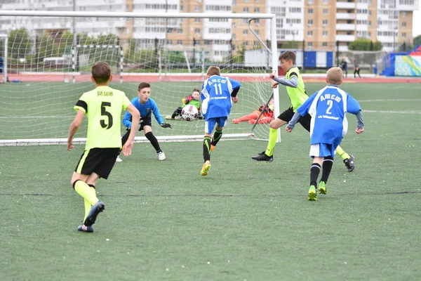 Orenburg, Rusya Federasyonu - 2017 yıl 28, Mayıs: Oyun çocuklar ön oyunlarda futbol futbol Festivali 