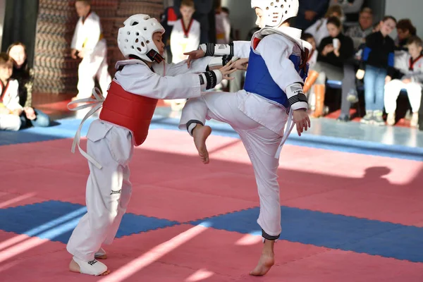 Orenburg Russia January 2018 Χρόνια Παιδιά Διαγωνίζονται Στο Taekwondo Στο — Φωτογραφία Αρχείου