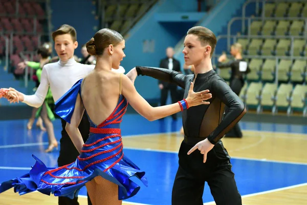 オレンブルク ロシア連邦 2016 女の子と男の子のオープン選手権とスポーツ ダンスのオレンブルクのカップでダンス — ストック写真