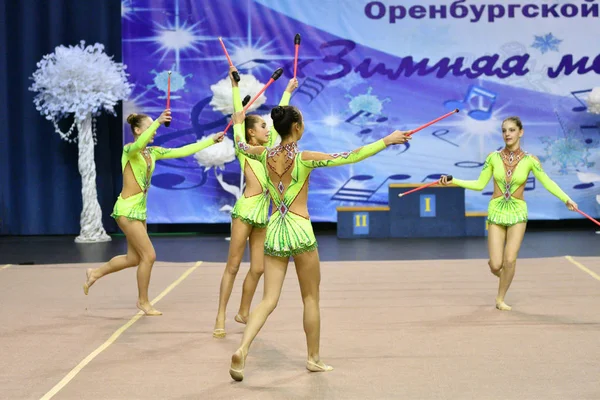 Orenburg Russia Novembre 2017 Anno Ragazze Gareggiano Nella Ginnastica Ritmica — Foto Stock