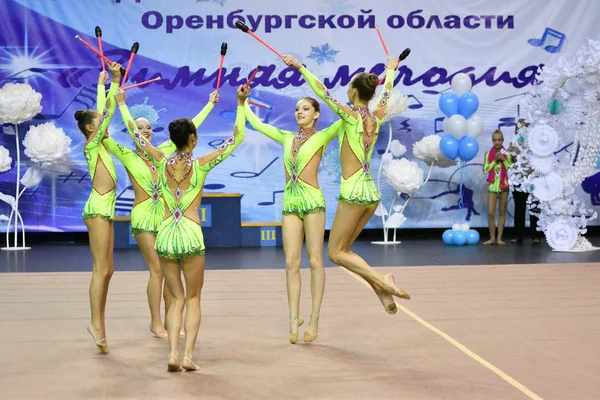 Orenburg Rusko Listopadu 2017 Rok Dívky Soutěžit Rytmické Gymnastice — Stock fotografie