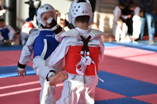 Orenburg Russia January 2018 Χρόνια Παιδιά Διαγωνίζονται Στο Taekwondo Στο — Φωτογραφία Αρχείου