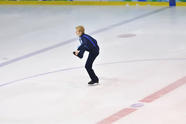 Orenburg Russia March 2018 Year Boy Compete Figure Skating Orenburg — Stock Photo, Image