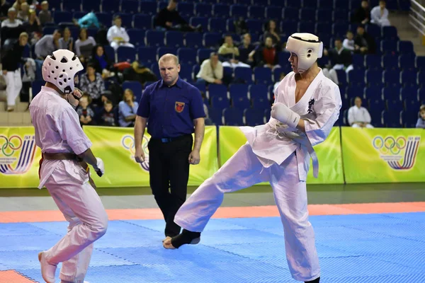 Orenburg Rusia Marzo 2017 Año Los Niños Compiten Karate Campeonato — Foto de Stock