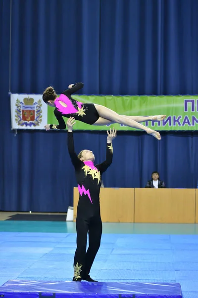 Orenburg Oroszország Május 2017 Junior Versenyt Sport Akrobatika Nyílt Bajnokságon — Stock Fotó