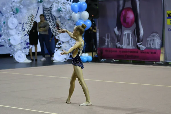 Orenburg Rusko Listopadu 2017 Rok Dívky Soutěží Rytmické Gymnastice Mistrovství — Stock fotografie