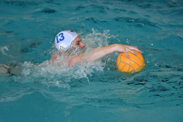 Orenburg, Rusya Federasyonu - ebilmek 4, 2017 yıl: çocuklar su polo adlı şehir su topu tournamen oynamak