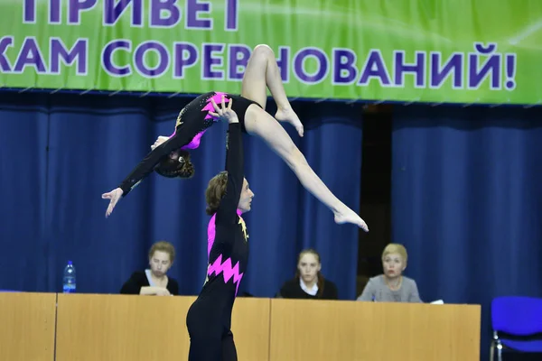 Orenburg Rússia Maio 2017 Ano Juniors Competir Acrobacias Esportivas Campeonato — Fotografia de Stock