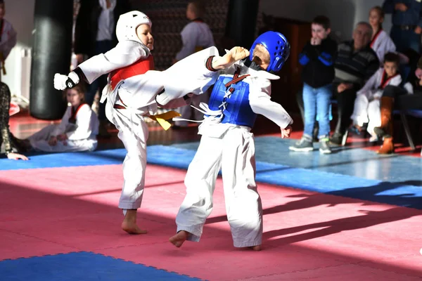 Orenburg Rosja Stycznia 2018 Roku Dzieci Rywalizują Taekwondo Mistrzostwach Szkoły — Zdjęcie stockowe