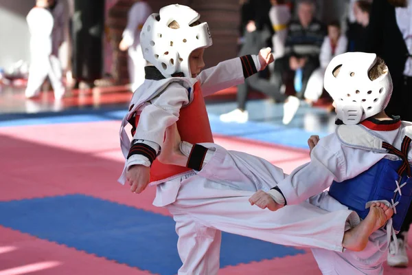 Orenburg Rusia Enero 2018 Años Los Niños Compiten Taekwondo Escuela —  Fotos de Stock