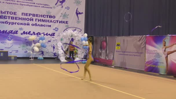 Orenburg Rusia Noviembre 2017 Año Las Niñas Compiten Gimnasia Rítmica — Vídeo de stock