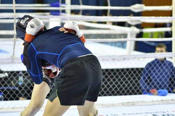 Orenburg Rússia Fevereiro 2017 Ano Lutadores Competem Artes Marciais Mistas — Fotografia de Stock