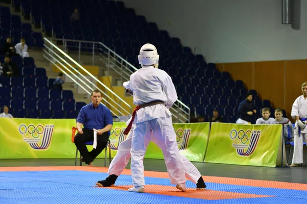 Orenburg Rosja Marca 2017 Roku Chłopcy Rywalizują Karate Mistrzostwach Orenburga — Zdjęcie stockowe