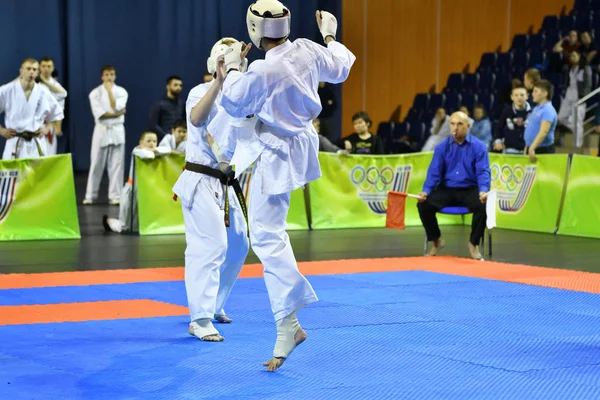 Orenburg Rússia Março 2017 Ano Meninos Competem Karatê Campeonato Região — Fotografia de Stock