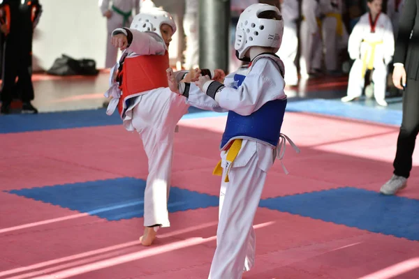 Orenburg Rusia Enero 2018 Años Los Niños Compiten Taekwondo Escuela — Foto de Stock