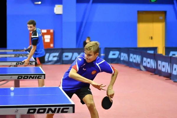 Orenburg Rusia September 2017 Anak Laki Laki Bermain Ping Pong — Stok Foto