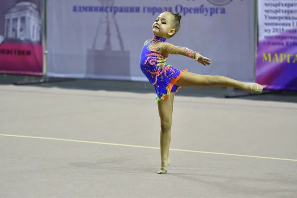 Orenburg Rusia Noviembre 2017 Año Las Niñas Compiten Gimnasia Rítmica — Foto de Stock