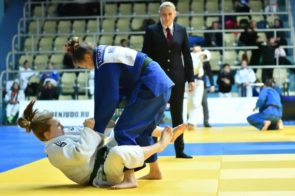 2017年10月21日 女子在柔道比赛中参加全俄柔道锦标赛 All Russian Judo Tournament 以纪念V 切尔诺米丁 Chernomyrdin — 图库照片