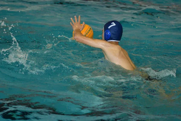 オレンブルク ロシア連邦 可能性があります 2017 市水球競技大会水球競技の少年を再生 — ストック写真