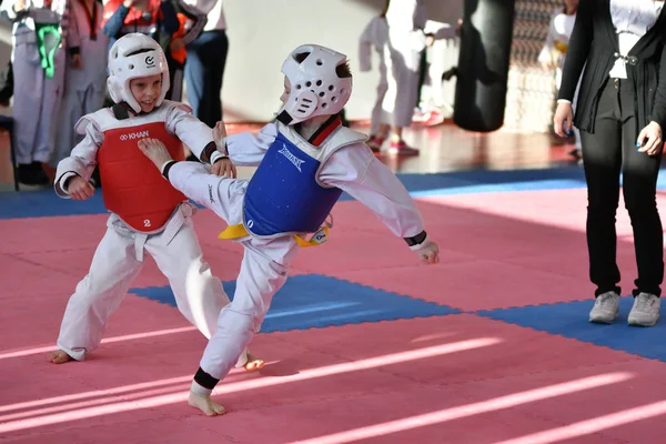 Orenburg Rusia Enero 2018 Años Los Niños Compiten Taekwondo Escuela — Foto de Stock