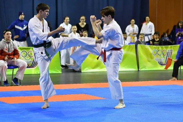 Orenburg Russia Marzo 2017 Anno Ragazzi Competono Nel Karate Sul — Foto Stock