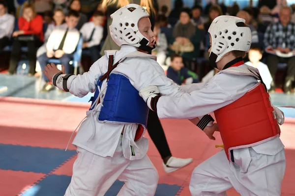 Оренбург Росія Січня 2018 Року Діти Змагаються Теквондо Чемпіонатській Школі — стокове фото