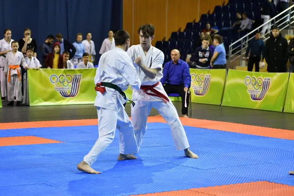 Orenburg Rússia Março 2017 Ano Meninos Competem Karatê Campeonato Região — Fotografia de Stock