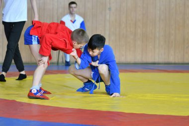 Orenburg, Rusya - 23 Şubat 2019: Çocuklar yarışmalar Sambo