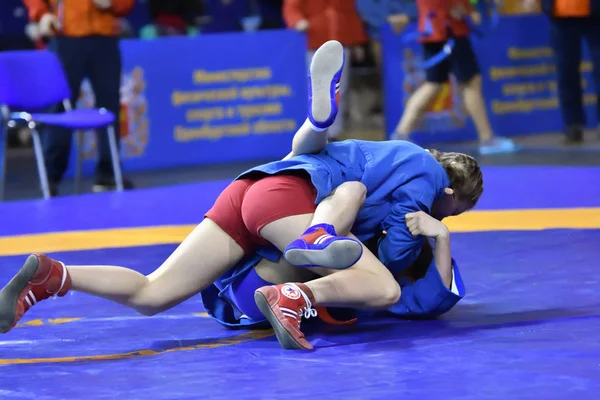 Orenburg, Rusia - 16 de febrero de 2019: competiciones de chicas Sambo —  Fotos de Stock