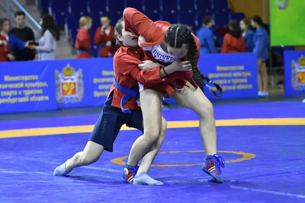 Orenburg, Russia - February 16, 2019: girls competitions Sambo — Stock Photo, Image