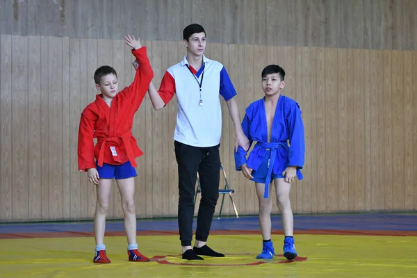 Orenburg, Rusya - 23 Şubat 2019: Çocuklar yarışmalar Sambo