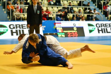 Orenburg, Rusya Federasyonu - Mayıs 12-13 yıl 2018: Boys rekabet Judo