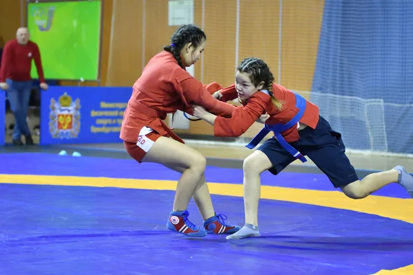 Orenburg, Rusia - 16 de febrero de 2019: competiciones de chicas Sambo —  Fotos de Stock