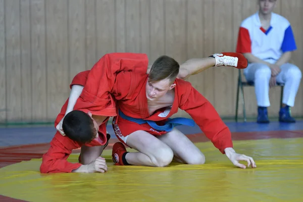 Orenburg, Federacja Rosyjska - 23 lutego 2019: Chłopców zawody Sambo — Zdjęcie stockowe