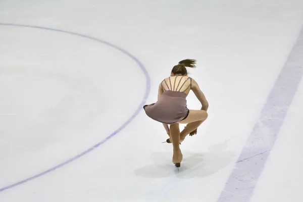 Meisje schaatsen — Stockfoto