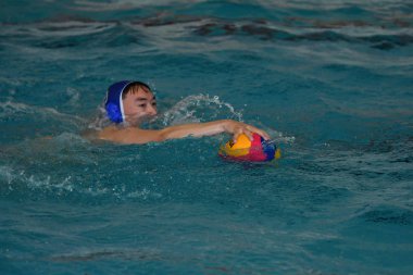 Orenburg, Rusya Federasyonu - ebilmek 4, 2017 yıl: çocuklar su polo oynamak