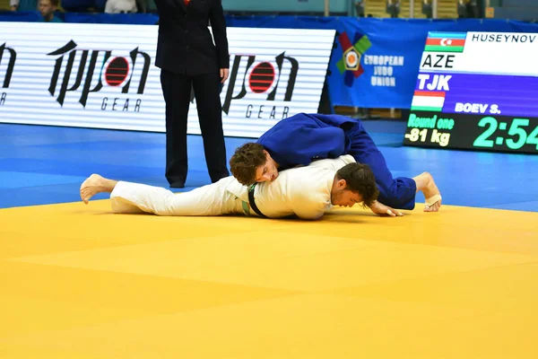 Orenburg, Russia - May 12-13 year 2018: Boys compete in Judo — Stock Photo, Image