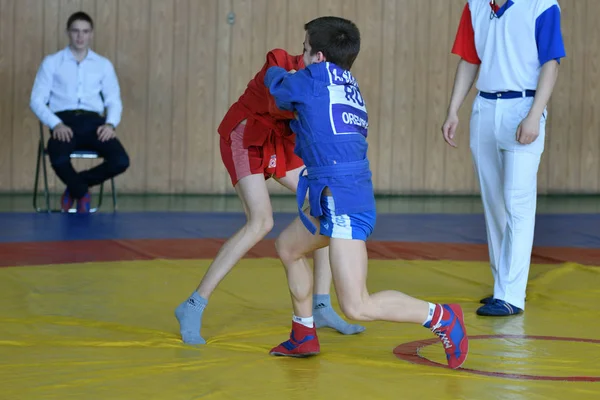 Orenburg, Rusia - 23 Februari 2019: Kompetisi anak laki-laki Sambo — Stok Foto