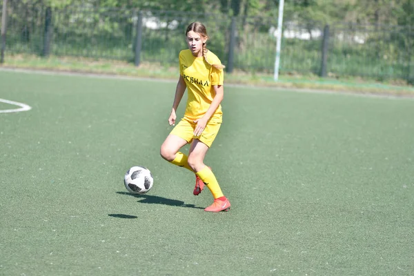 Orenburg, Russia - 12 June 2019 year: Girls play football — Stock Photo, Image