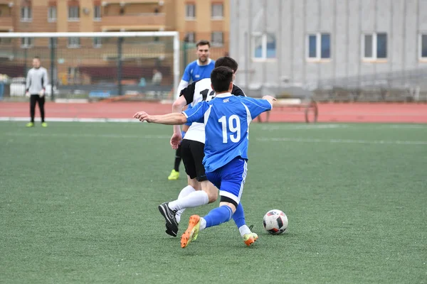 Orenburg, Russia � 8 June 2017 year: Boys play football — Stok Foto